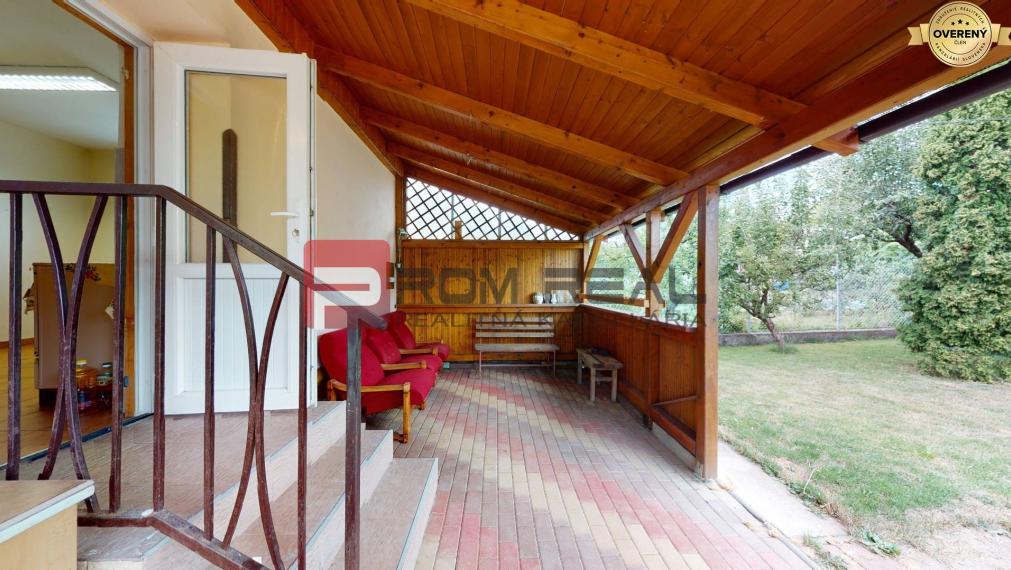 PREDANÝ Dvojgeneračný rodinný dom v Lehota pod Vtáčnikom