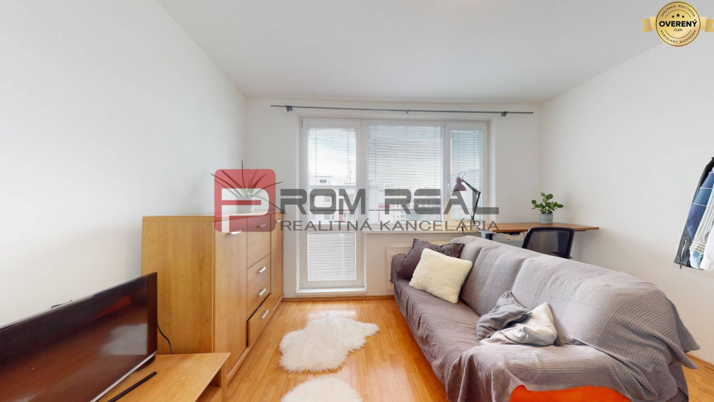 Slnečný 3izbový byt s dvoma loggiami v Zrkadlovom Háji