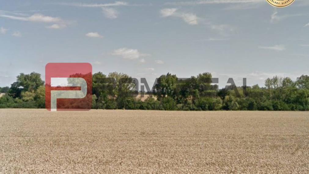 Na PREDAJ pozemok na výstavbu a podnikanie neďaleko Pezinka