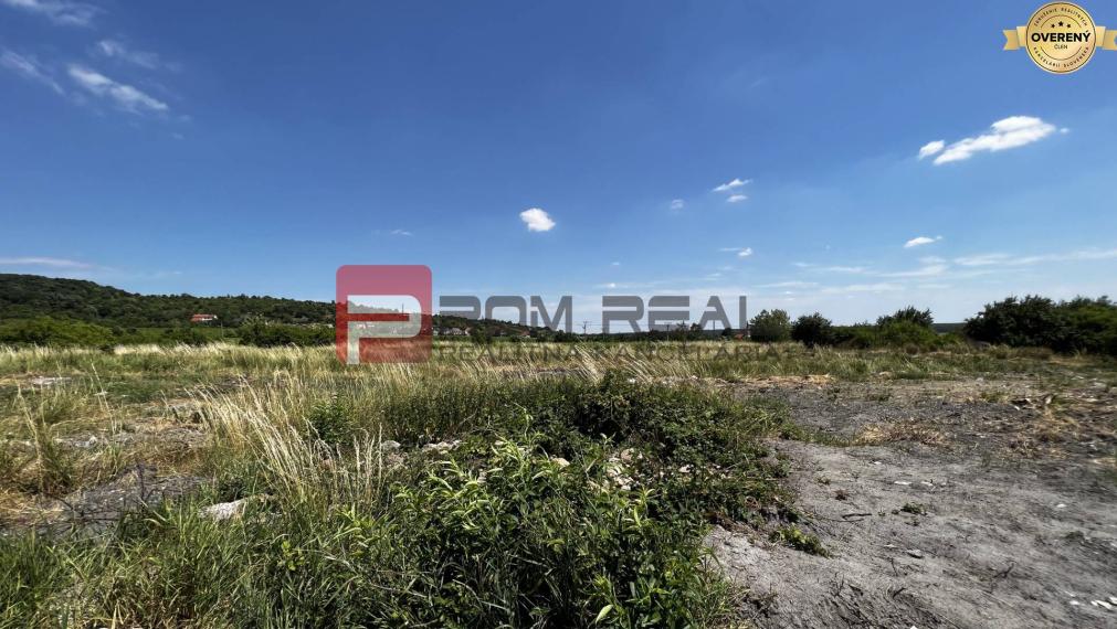 Na PREDAJ pozemok vhodný na investíciu v obci Dubová okres Pezinok