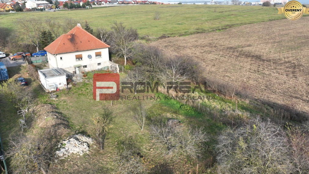 Pozemok s projektom pre Radovú výstavbu alebo RD v Devínskej Novej Vsi