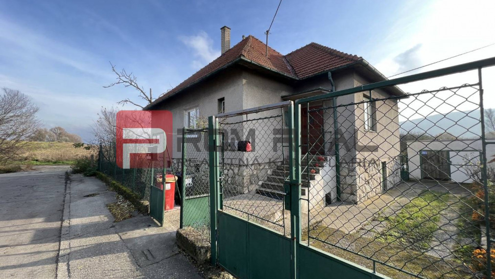 Rodinný dom na rekonštrukciu alebo nový dom s projektom v DNV!