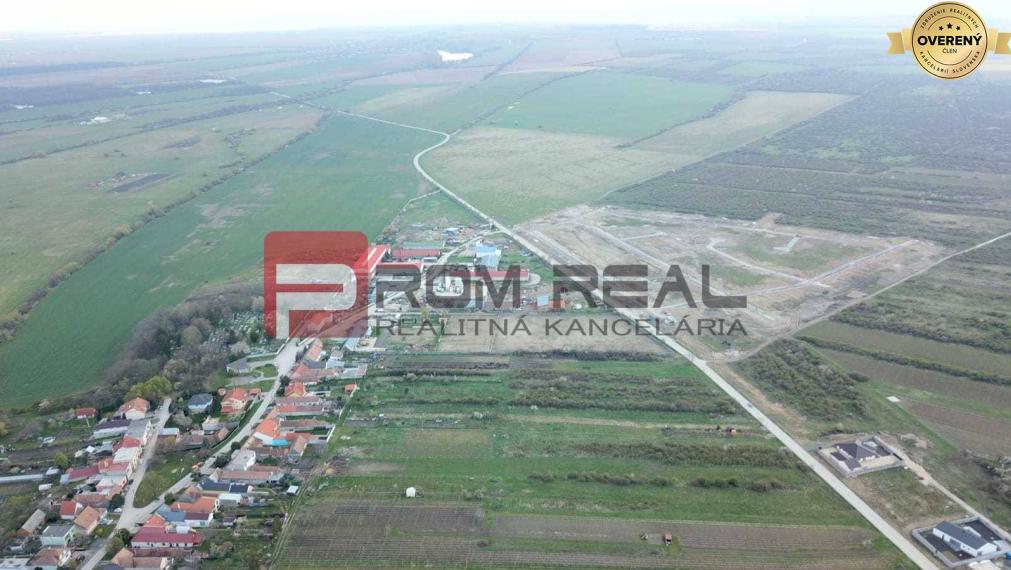 EXKLUZÍVNE na predaj pozemok v časti Modra - Kráľová 