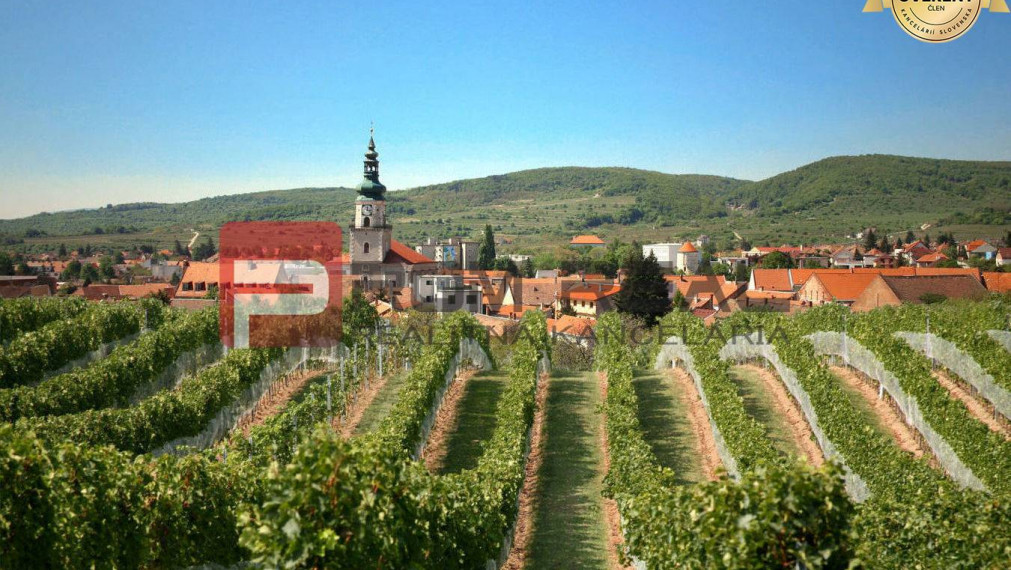 EXKLUZÍVNE na predaj pozemok v časti Modra - Kráľová 