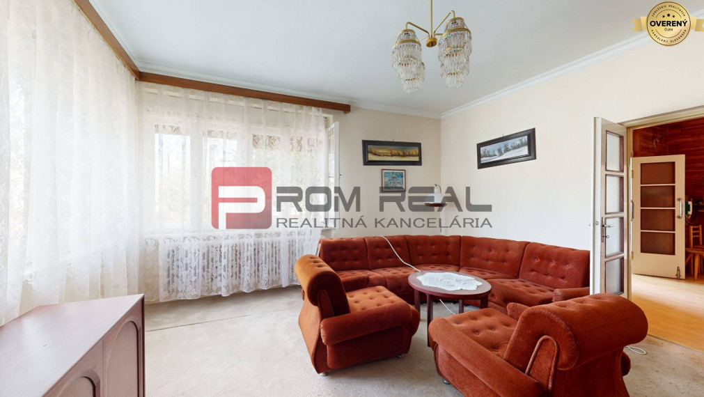 REZERVOVANÉ Na PREDAJ rodinný dom v širšom centre mesta Pezinok