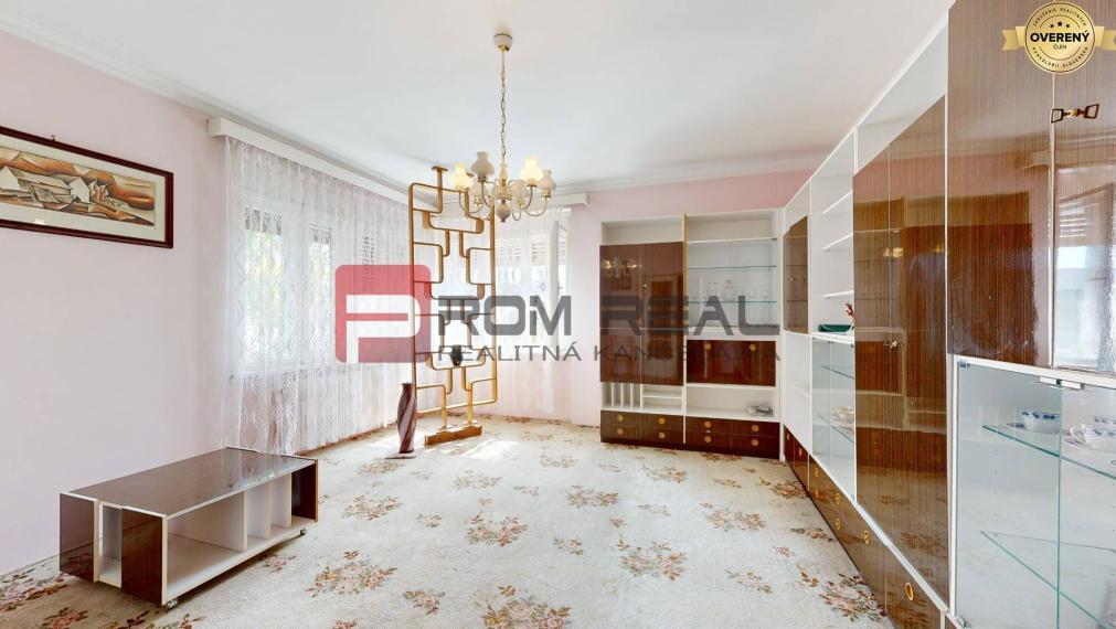 REZERVOVANÉ Na PREDAJ rodinný dom v širšom centre mesta Pezinok