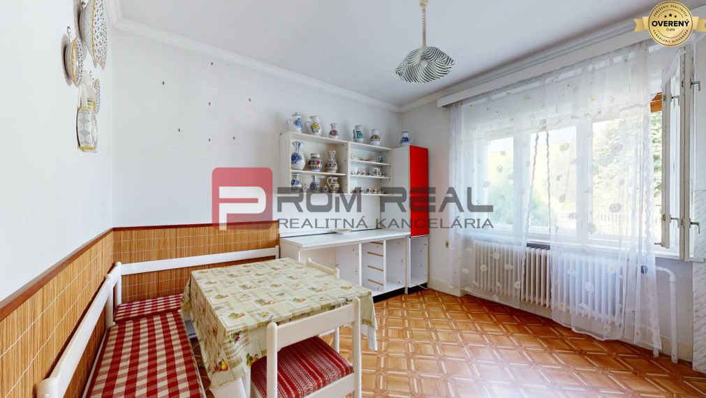 REZERVOVANÉ Na PREDAJ rodinný dom v širšom centre mesta Pezinok