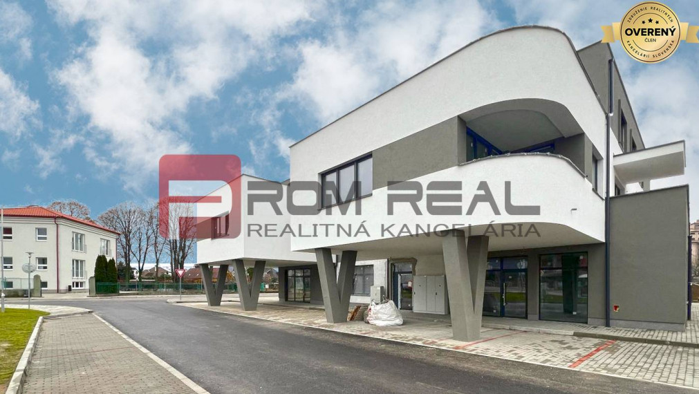 PREDANÉ/Polyfunkčný objekt HANZLÍKOVA Trenčín, byty a nebytové priestory