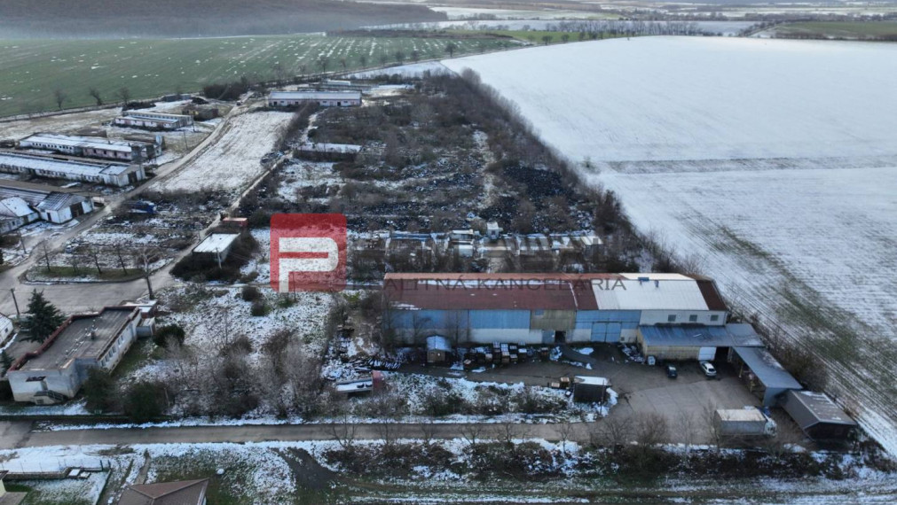 Exkluzivne pozemok  na výstavbu pri Trnave