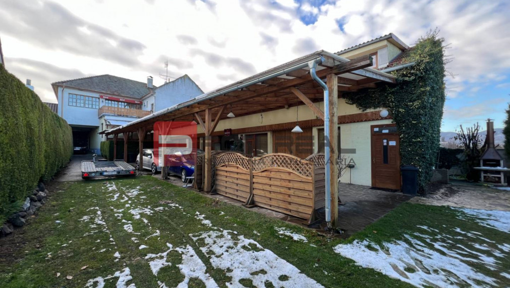 NA PREDAJ Penzion a byt