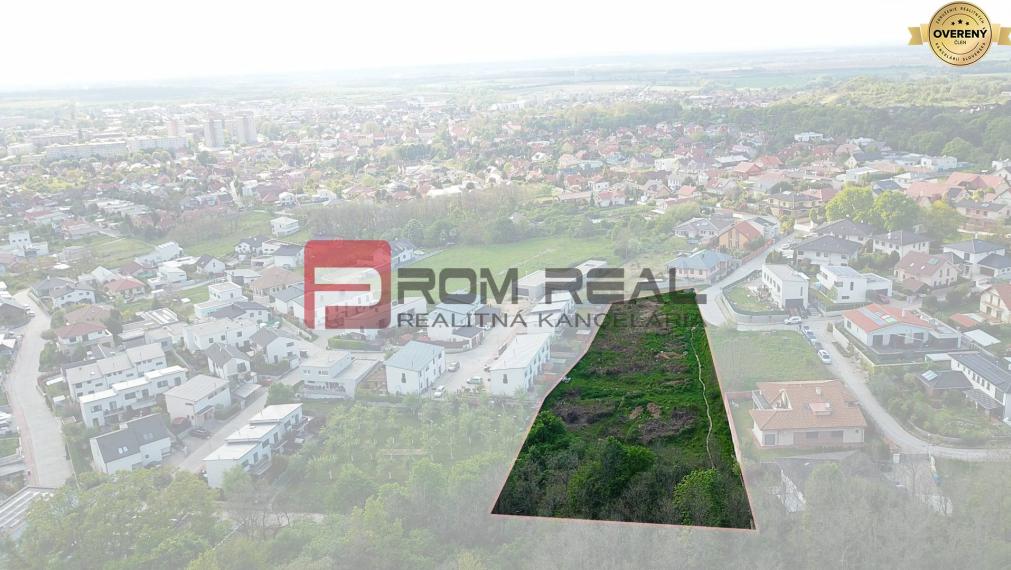Nádherný pozemok v lukratívnej časti Stupavy Na Vyhliadke 942 m2