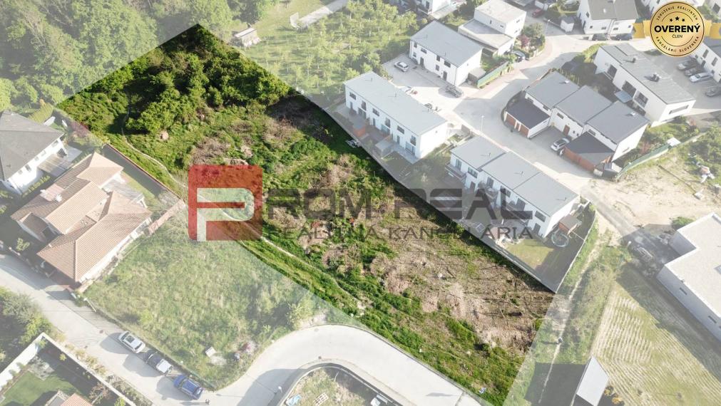 Nádherný pozemok v lukratívnej časti Stupavy Na Vyhliadke 942 m2