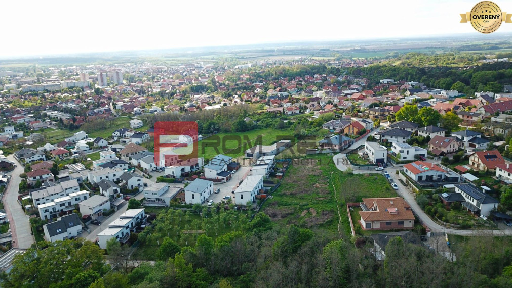 Nádherný pozemok v lukratívnej časti Stupavy Na Vyhliadke 910 m2
