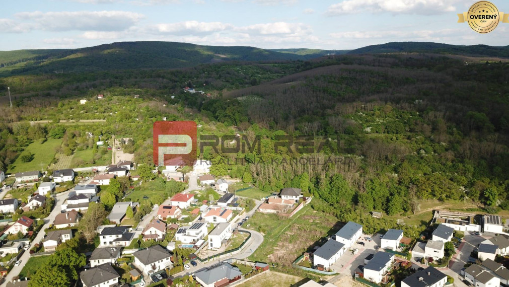 Nádherný pozemok v lukratívnej časti Stupavy Na Vyhliadke 910 m2