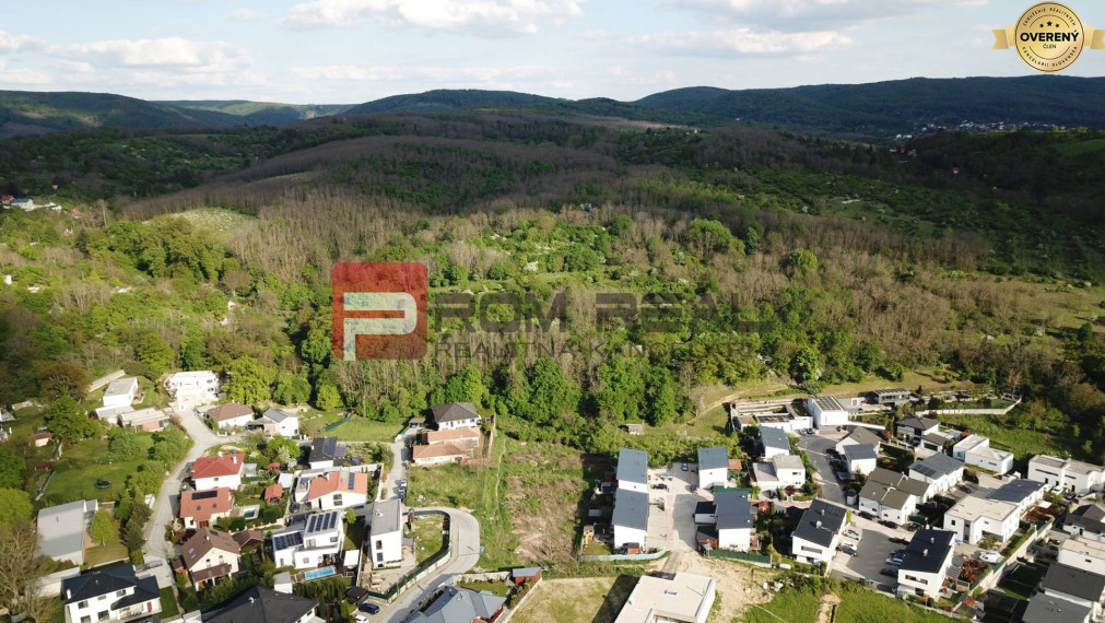 Nádherný pozemok v lukratívnej časti Stupavy Na Vyhliadke 910 m2