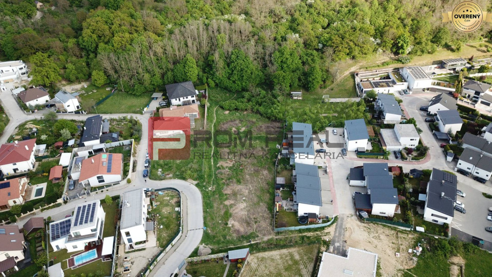 Nádherný pozemok v lukratívnej časti Stupavy Na Vyhliadke 910 m2
