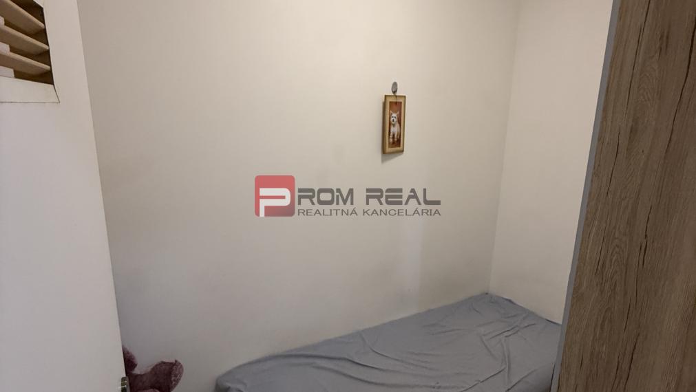 PRENÁJOM 2,5 izbový byt + parking Galvaniho BA Ružinov