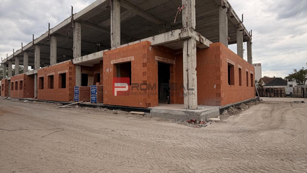 Posledný 2i byt s predzáhradkou v projekte Rezidencia Potôčik