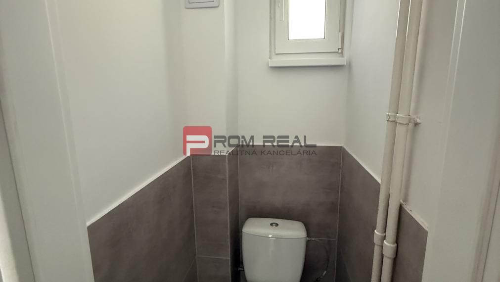 PREDAJ 4-izbový byt s 2 balkónmi Staré Mesto - Krížna 95m2