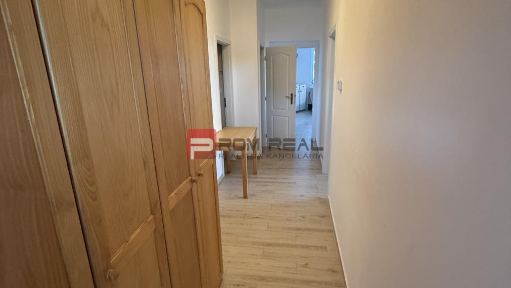 PRENÁJOM Veľkometrážny 3+1KK byt 120 m2 Svätý Jur
