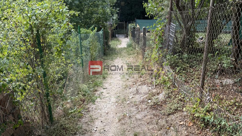 Slnečný 4-i domček priamo pri lese | Bratislava – Rača, Knižková dolina