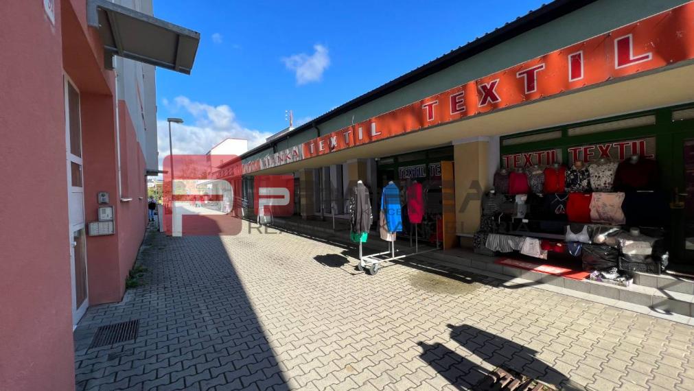 Predaj pozemok v Trenčíne - Zámostie aj so stavebným povolením - byty