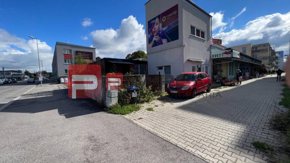 Predaj pozemok v Trenčíne - Zámostie aj so stavebným povolením - byty