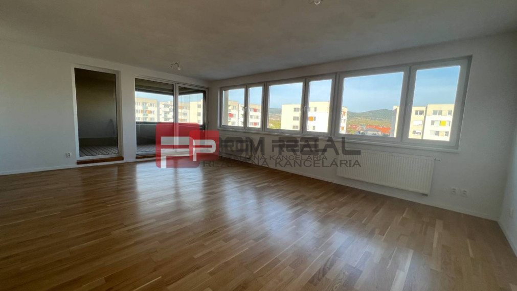 NA Predaj 4 izbový byt v projekte VINICE Pezinok 150m2