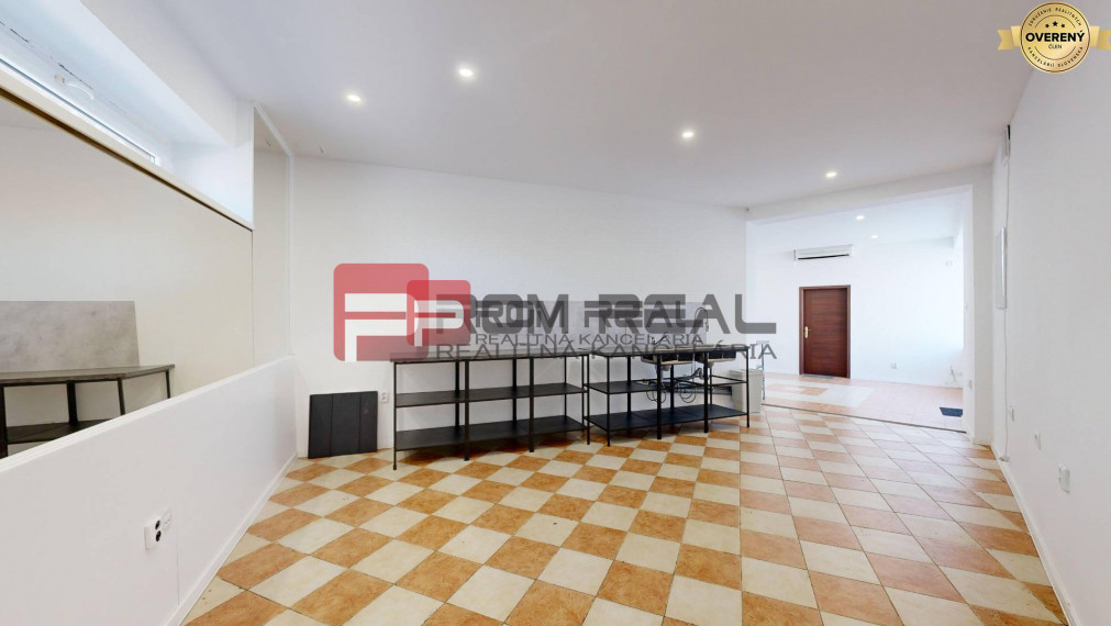 LEN U NÁS  obchodný priestor na prenájom v centre mesta Pezinok