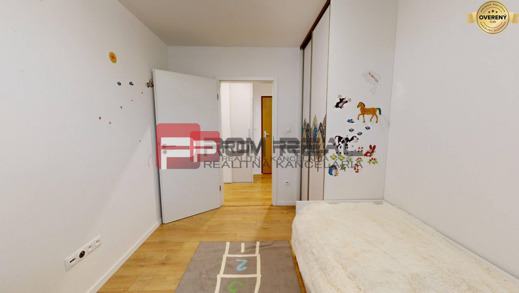 REZERVOVANĚ a PREDAJ 3 izbový byt so záhradkou neďaleko Pezinka - Vini