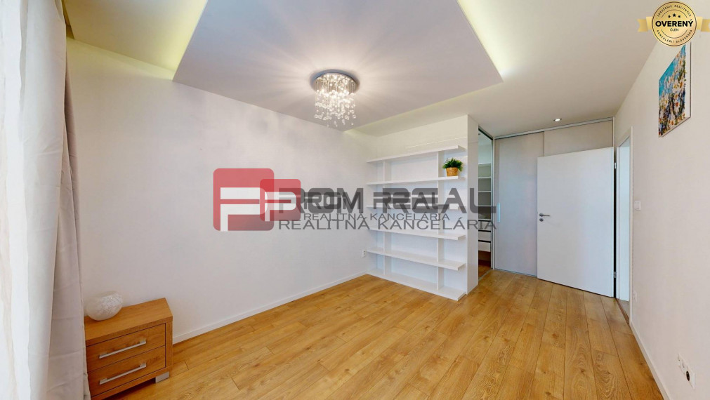 REZERVOVANĚ a PREDAJ 3 izbový byt so záhradkou neďaleko Pezinka - Vini