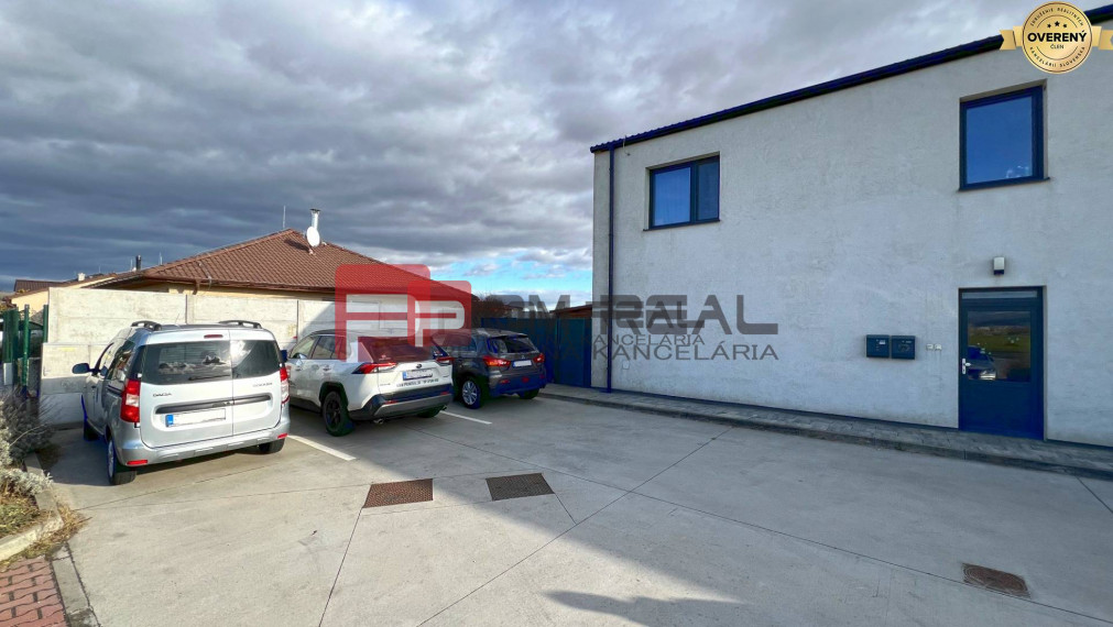 REZERVOVANĚ a PREDAJ 3 izbový byt so záhradkou neďaleko Pezinka - Vini