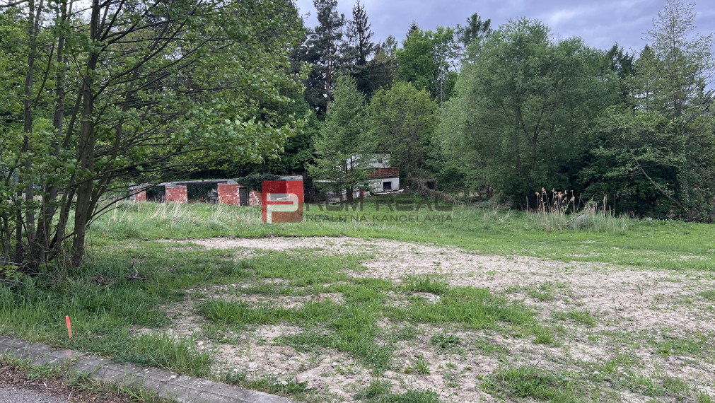 Krásny pozemok v Marianke pod lesom za rozumnú cenu.