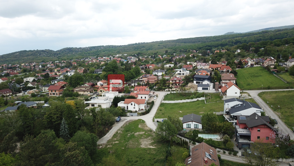 Krásny pozemok v Marianke pod lesom za rozumnú cenu.