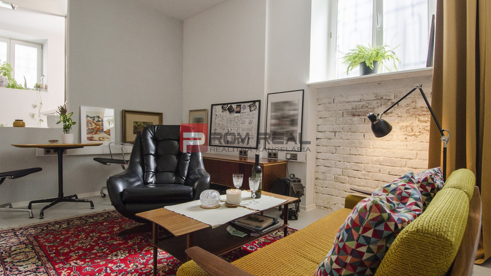 Apartmán/obchodný priestor v Starom meste - Palisády