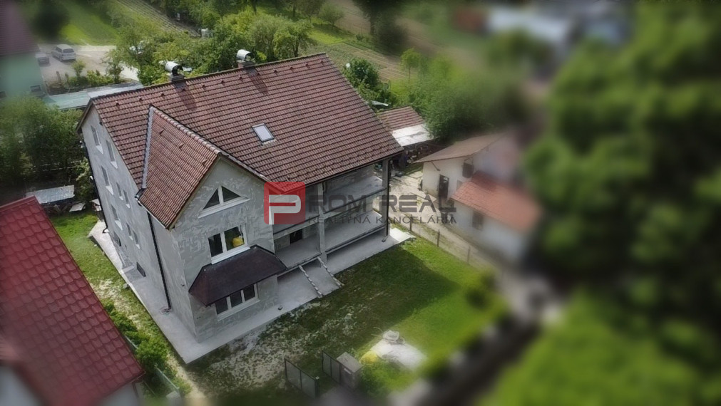 Na predaj veľký dom pred dokončením v obci Veľký Kolačín