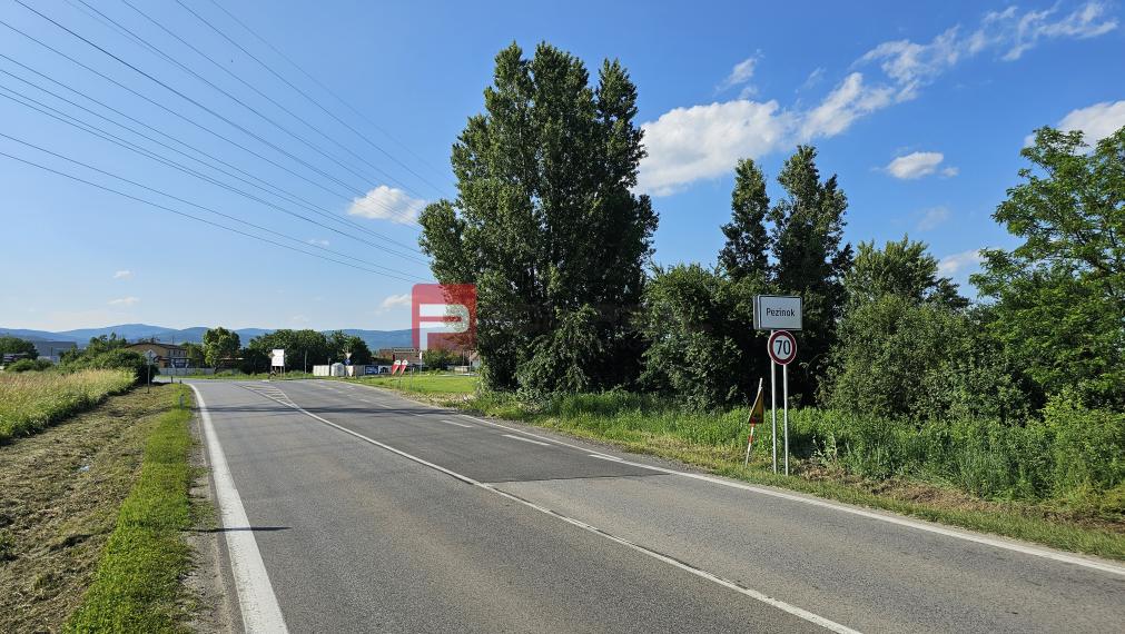 Stavebný pozemok Pezinok 5063m2