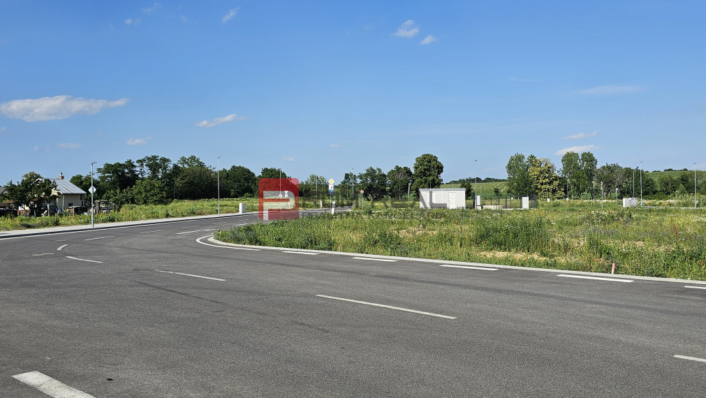 Stavebný pozemok Pezinok 3118m2