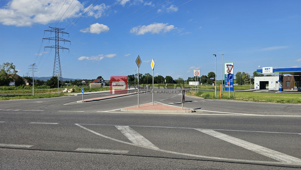 Stavebný pozemok Pezinok 3118m2