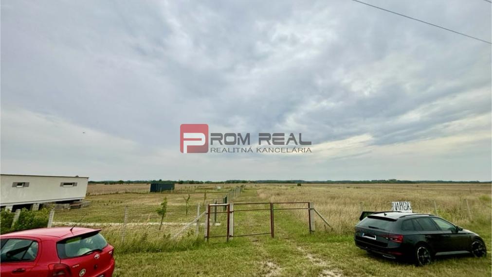 Predaj pozemku - smer Rusovce, Rajka