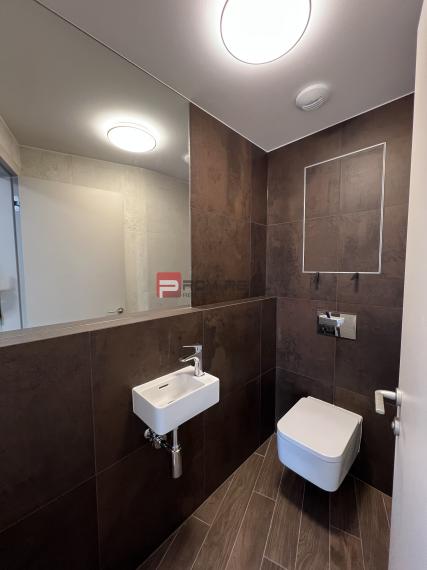 EUROVEA TOWER, Exkluzívne luxusné adm. priestory, Bratislava