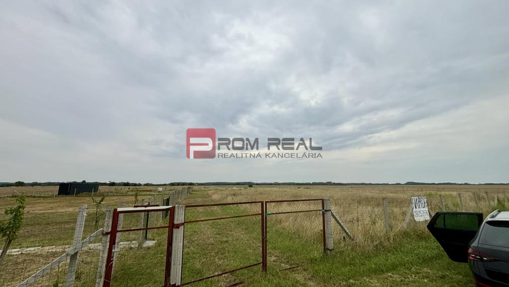 Predaj pozemku - smer Rusovce, Rajka