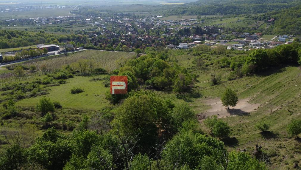 Exkluzivny pozemok Limbachu