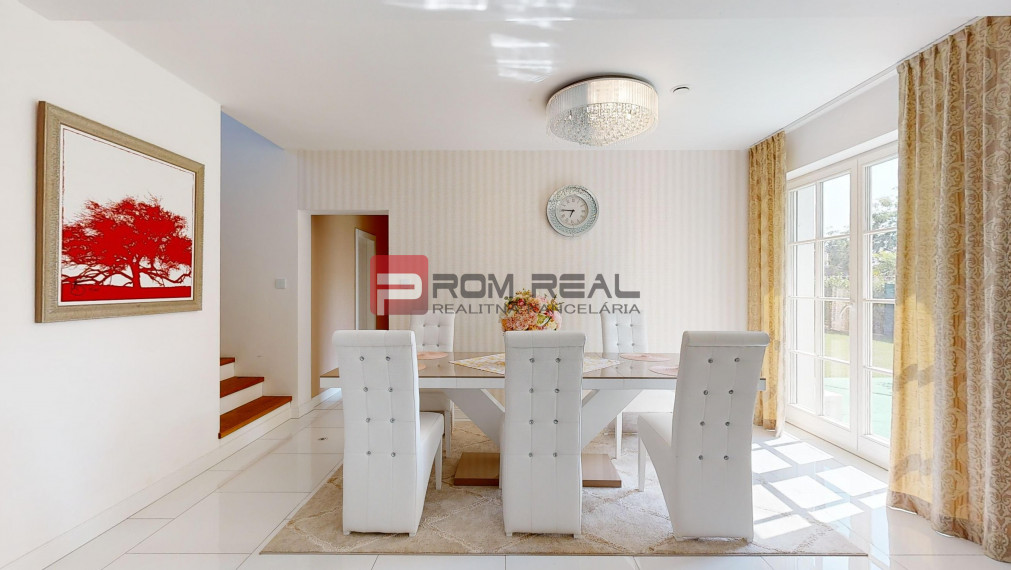 PREDANÉ Luxusná vila Senec