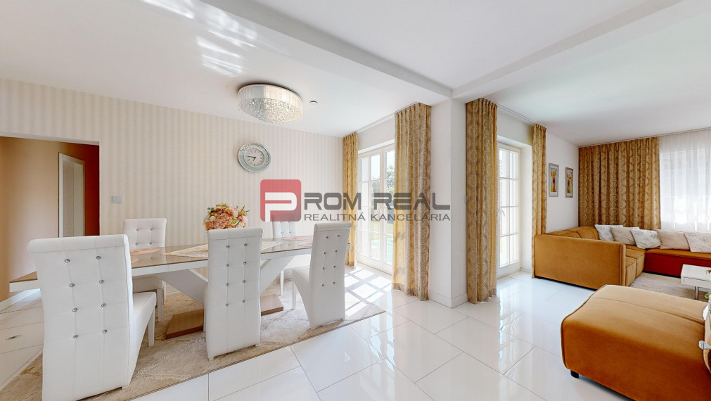 PREDANÉ Luxusná vila Senec