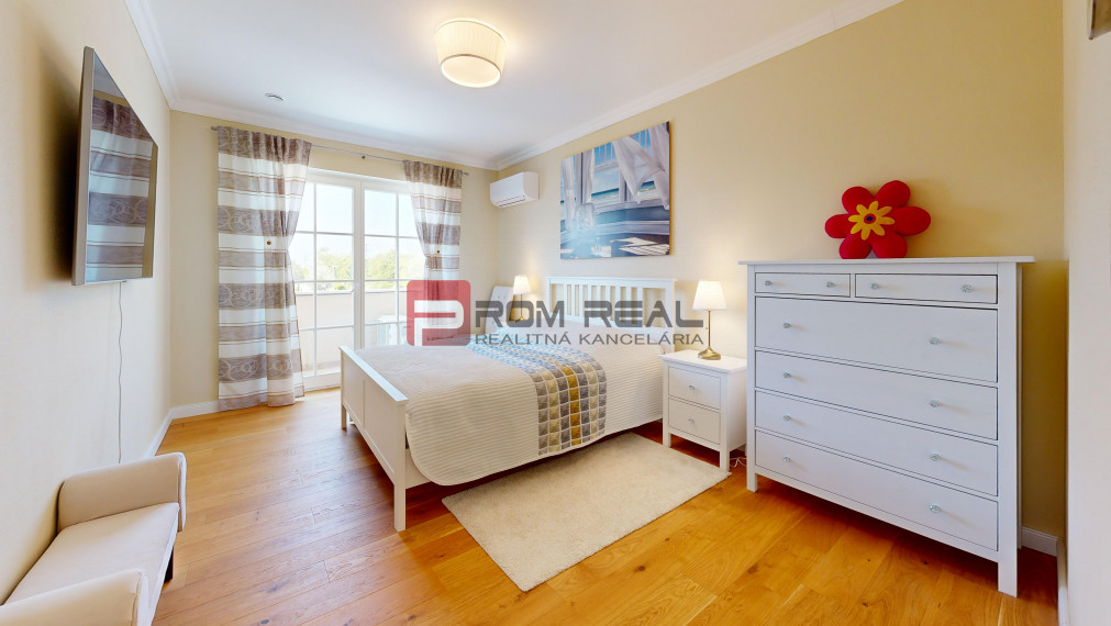 PREDANÉ Luxusná vila Senec