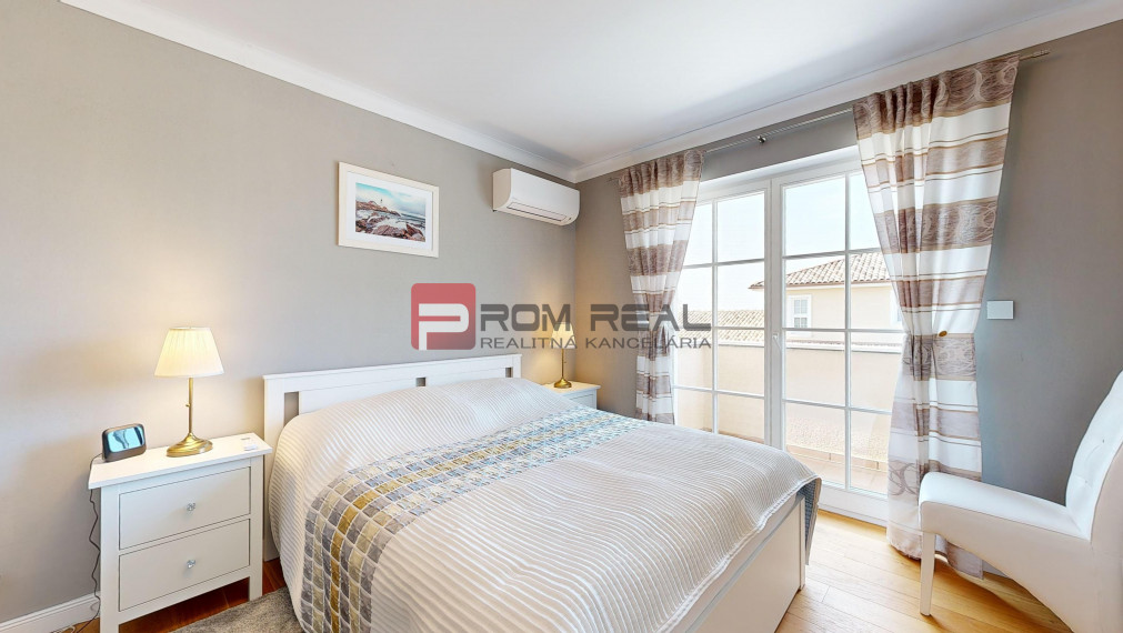 PREDANÉ Luxusná vila Senec