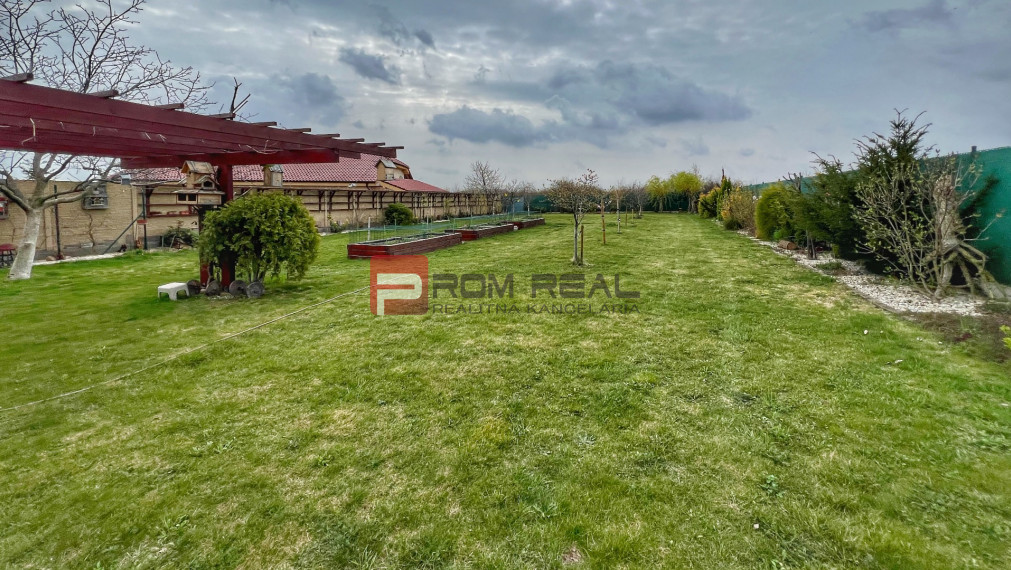 PREDANÉ Krásny stavebný pozemok na predaj 1041 m2 Pezinok