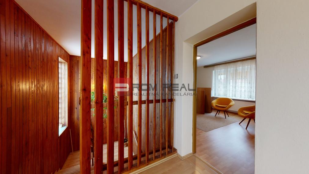 REZERVOVANÉ veľkého rodinného domu v centre Pezinka