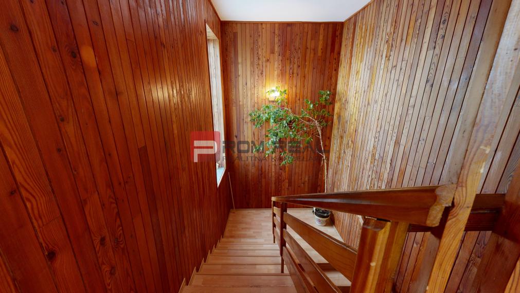 REZERVOVANÉ veľkého rodinného domu v centre Pezinka